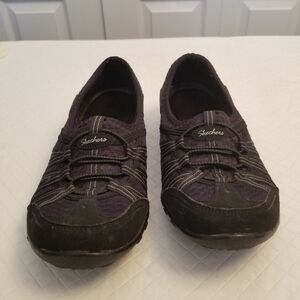 Skechers Womens Sneakers Black Walking Low Top Memory Foam Bungee Laces 7.5